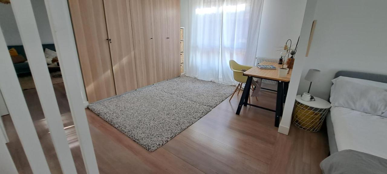 Apartamento Con Suite, Zona De Trabajo Y Yoga Wifi Y Garaje Castro Urdiales Exterior photo