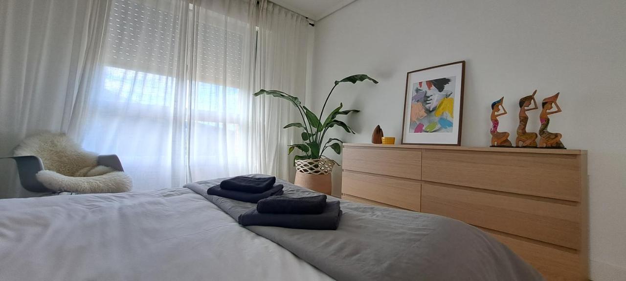 Apartamento Con Suite, Zona De Trabajo Y Yoga Wifi Y Garaje Castro Urdiales Exterior photo