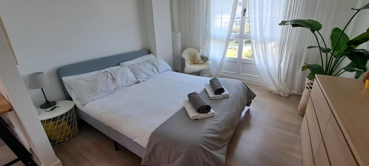 Apartamento Con Suite, Zona De Trabajo Y Yoga Wifi Y Garaje Castro Urdiales Exterior photo