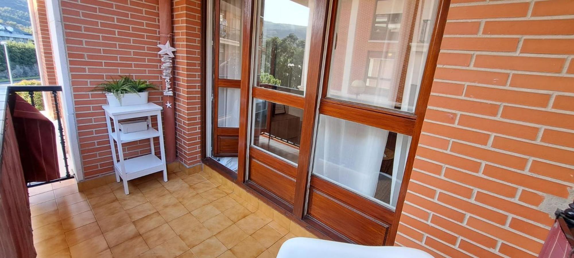 Apartamento Con Suite, Zona De Trabajo Y Yoga Wifi Y Garaje Castro Urdiales Exterior photo